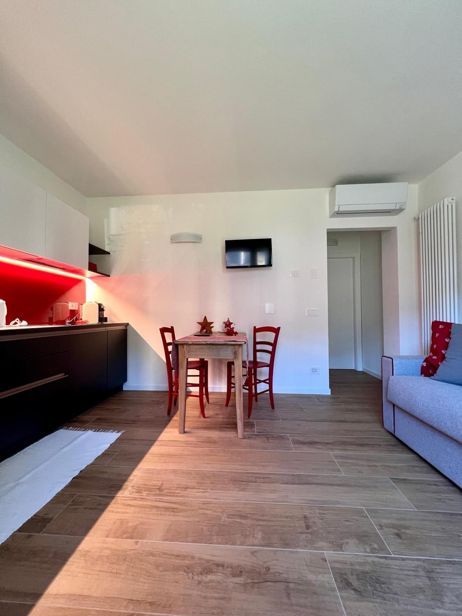 Casa Vacanze La Brenta Chiavenna Esterno foto